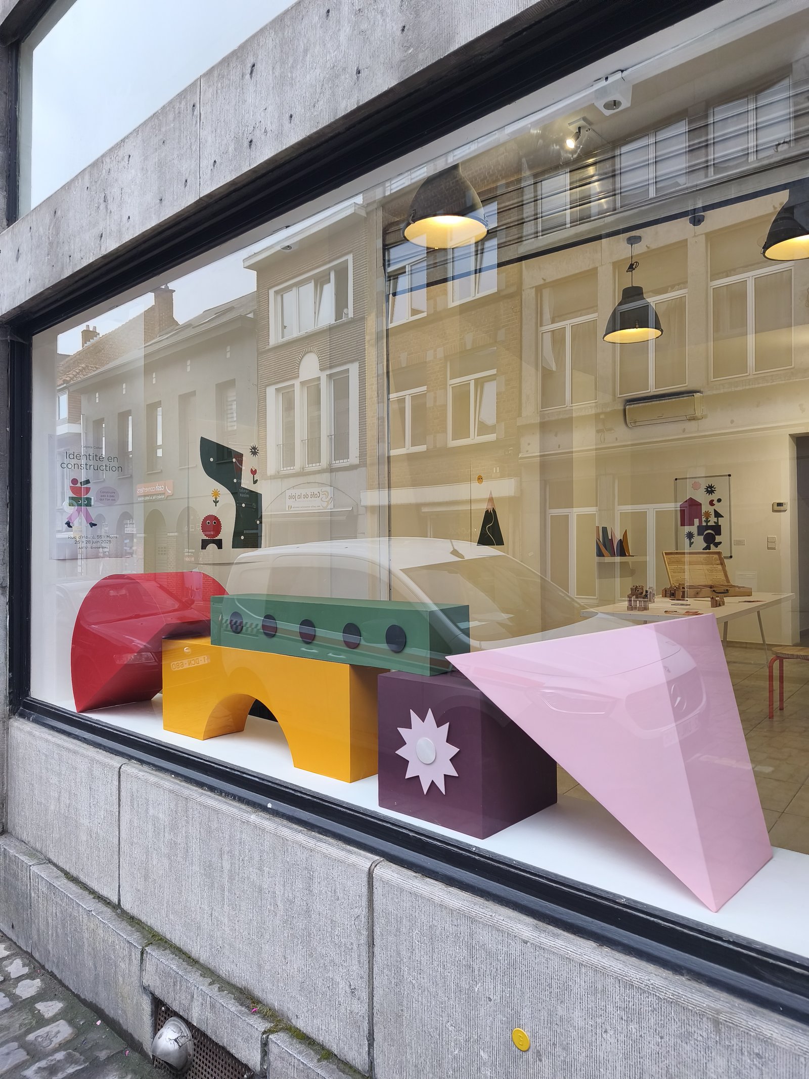 Installation au 56 rue d'Havré Mons, Juin 2025