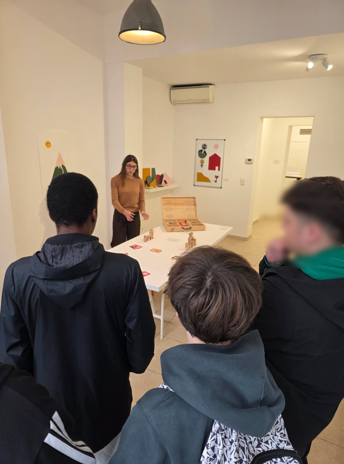 Présentation à des groupes scolaires, octobre 2025